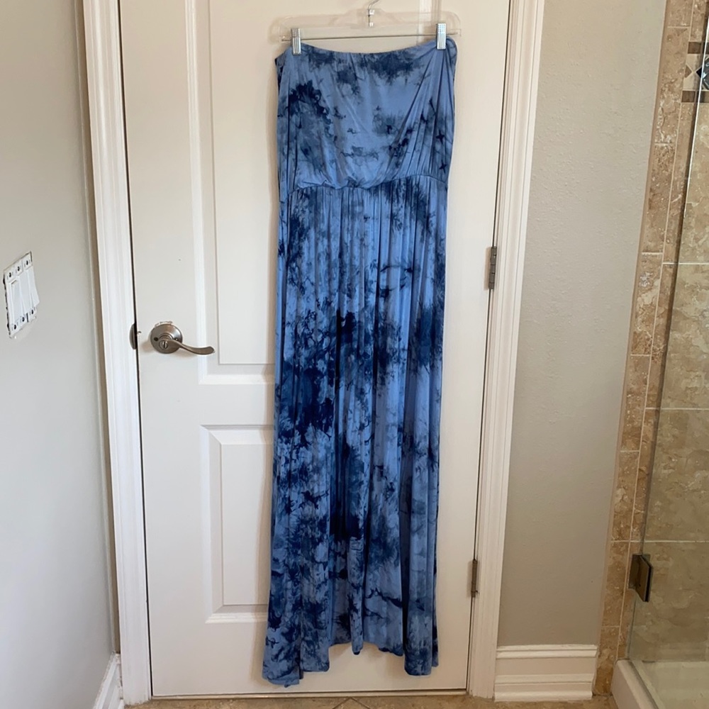 Strapless West Kei Blue Maxi